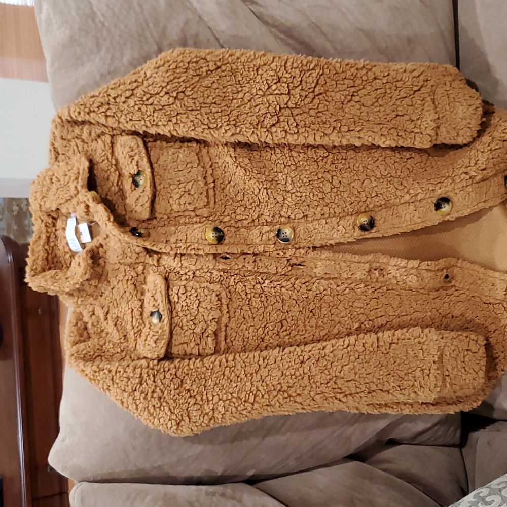 Shacket (shirt/jacket)